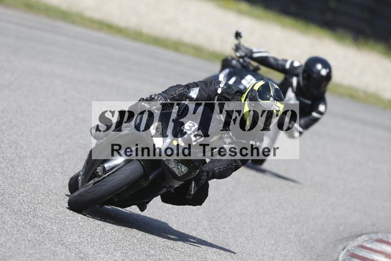 /Archiv-2025/09 22.04.2025 Cornu Master School ADR/rot-rouge/34